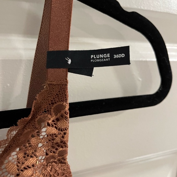 NWT AERIE REAL POWER PLUNGE PUSH UP PAISLEY LACE BRA 36DD - Picture 6 of 7